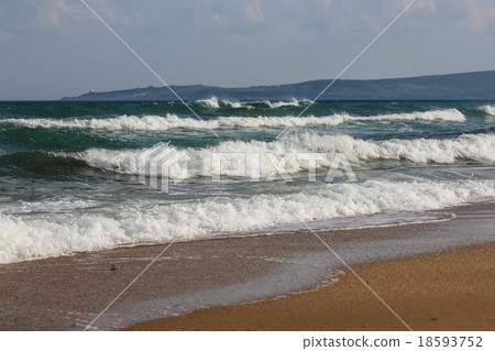 Black sea coast 18593752
