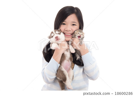 Beautiful asian girl holding newborn puppy and kitten 18600286
