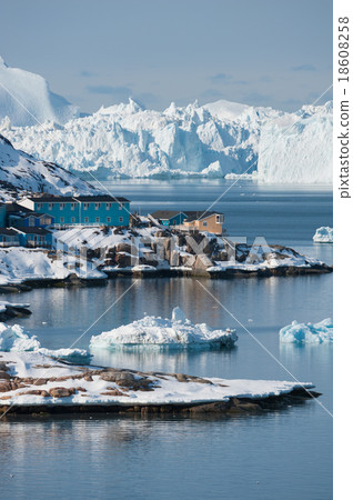 Ilulissat Icefjord, Greenland 18608258