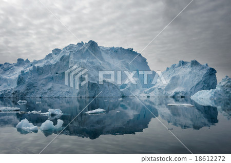 Icebergs in Disko bay, North Greenland 18612272