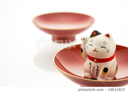 Invitation cat cup postcard template New Year's card material Invitation cat cup postcard template New Year's card material 18612825
