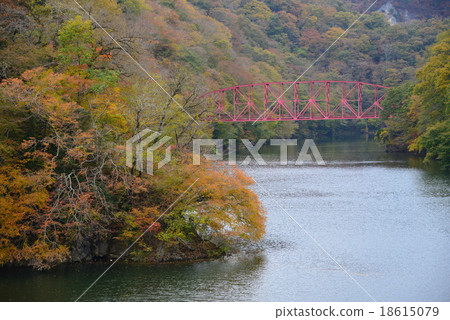 Shinku湖和Kami-bashi 18615079