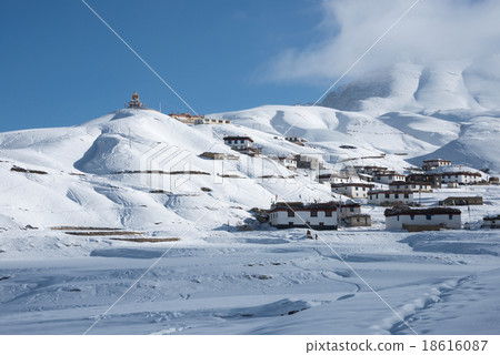 Wintertime in Langza, Spiti Valley, India 18616087