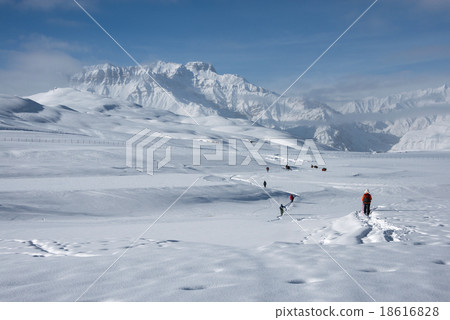 Winter Trekking in Spiti Valley, India 18616828