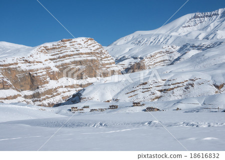 Wintertime in Langza, Spiti Valley, India 18616832