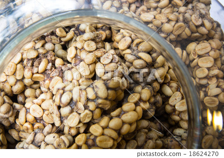 Raw civet coffee in the bowl, Thailand 18624270