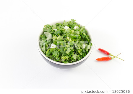 Fresh Coriander and red hot chili 18625086