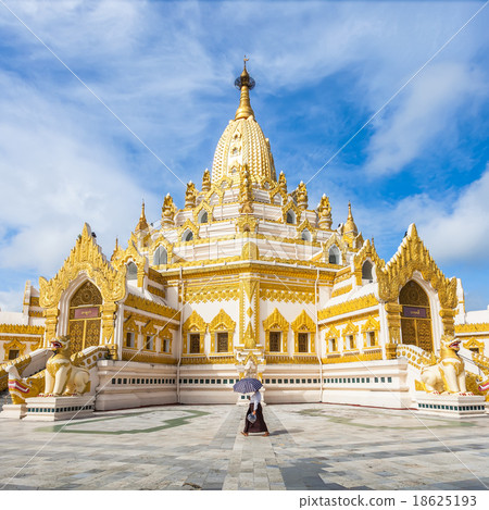 Swe Taw Myat, Buddha Tooth Relic Pagoda, Myanmar. 18625193