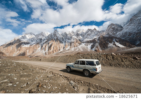 Karakoram Highway with Karakoram Range, Pakistan 18625671