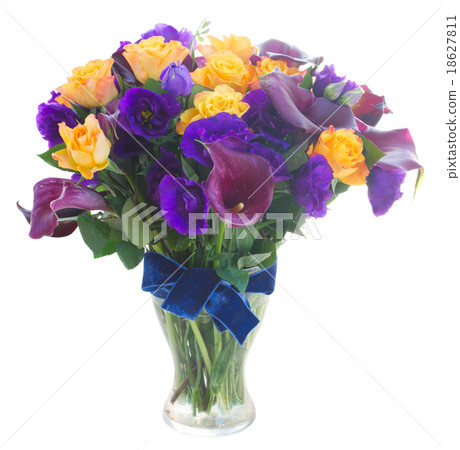 Calla lilly and eustoma flowers 18627811