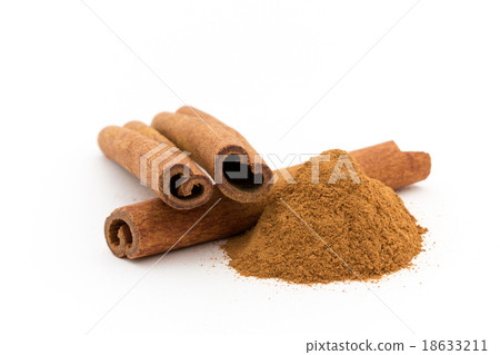 Cinnamon sticks 18633211