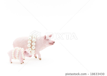 Pearls for pearls 18633430