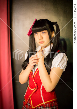 female, lady, woman 18635251