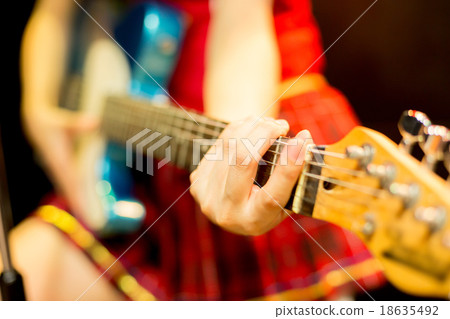 hand, female, lady 18635492