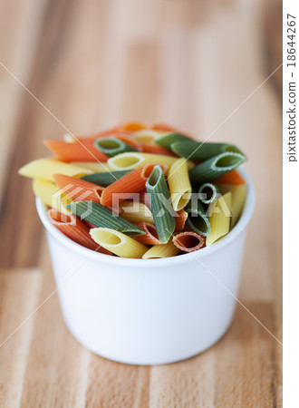 Raw pasta Raw pasta 18644267