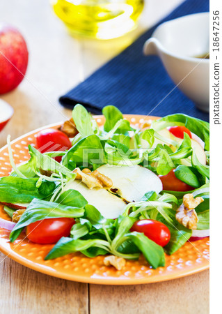 Mache with Apple and Walnut salad Mache with Apple and Walnut salad 18647256