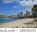 Hawaii Waikiki Beach 18649241