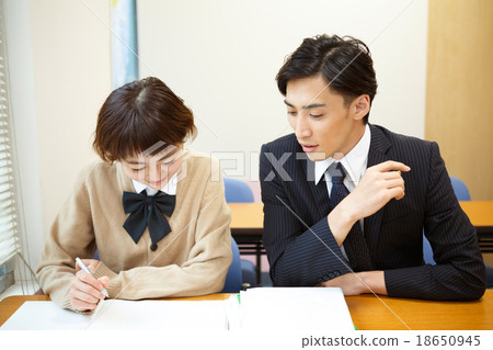 high school girl, coaching school, cram school teacher 18650945