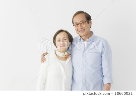 Senior couple Senior couple 18660021