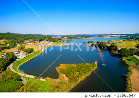 Aerial view of Takataki Lake Aerial view of Takataki Lake 18663647