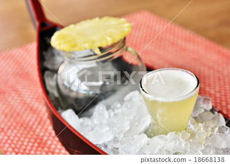 cocktail 18668138