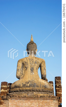 Buddha statue in Sukhothai historical park. 18670431