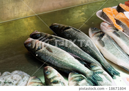 Fresh Sea Bass, salmon of Mediterranean cooking Fresh Sea Bass, salmon of Mediterranean cooking 18671804