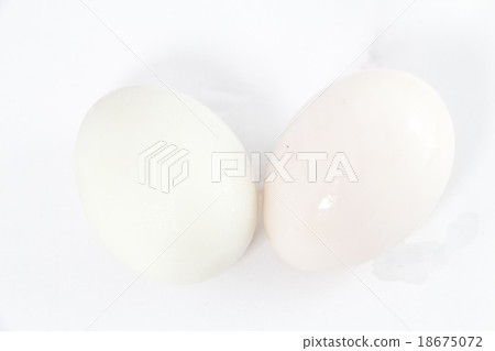 Organic Duck eggs vs Chicken eggs and preserved eg 18675072