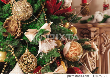 Christmas living room with Christmas Tree Christmas living room with Christmas Tree 18675122