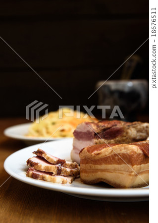 smoked pork ribs 18676511