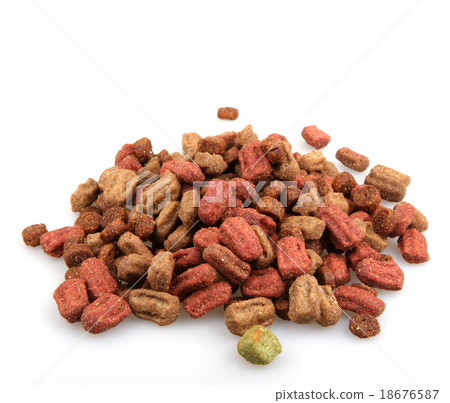 pet food isolated on white 18676587
