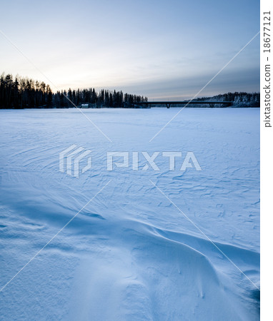 Wind snow pattern background 18677121