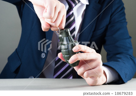 Grenade bomb 18679283