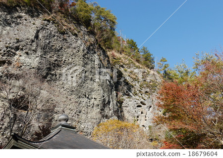 秋天Iwadoya在秋天 18679604