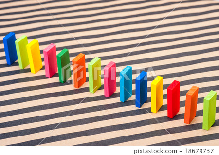 多米諾殺人 18679737