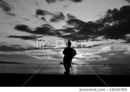 silhouette silhouette 18680769
