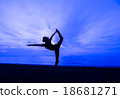 Yoga 18681271