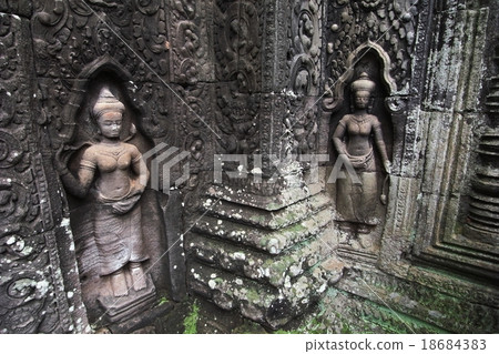 Khmer culture 18684383