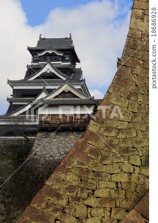 熊本城堡塔和兩個石牆 熊本城堡塔和兩個石牆 18686928