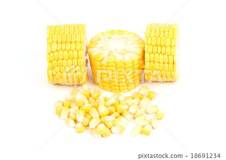 Fresh raw corn 18691234