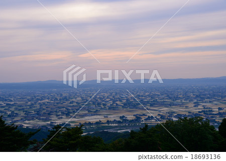 Scenery of Toyama Nanto Tonami plain · scattered village 18693136