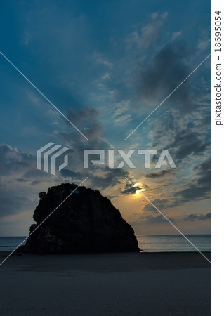 Inama海灘(第1部分) Inama海灘(第1部分) 18695054