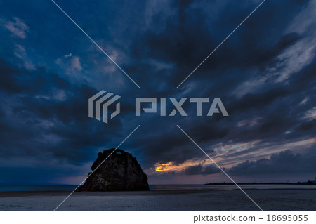 伊瑪瑪海灘（第2部分） 18695055