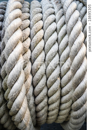 rope 18695305