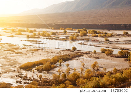 Indus River during autumn season 18705602
