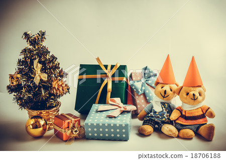 Merry Christmas, decoration with a lovely bears Merry Christmas, decoration with a lovely bears 18706188