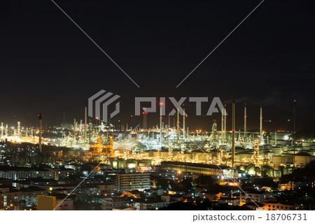 Oil refinery industry big Beautiful Oil refinery industry big Beautiful 18706731