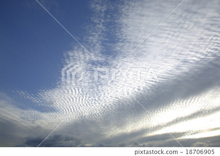雲彩和波浪雲彩 雲彩和波浪雲彩 18706905