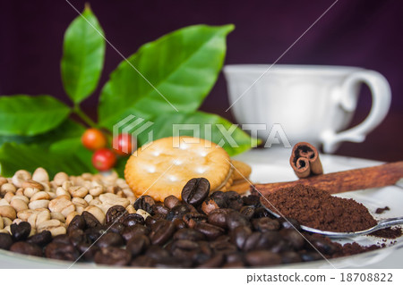 Coffee cup, beans, cinnamon and cracker 18708822