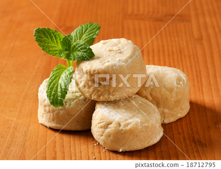 Polvorones - Spanish Shortbread Cookies 18712795